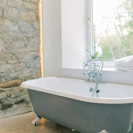 River Retreat Hideaway Sauna Leitrim Ferienhaus