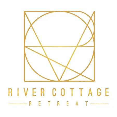 펜션 River Retreat Hideaway Sauna Leitrim